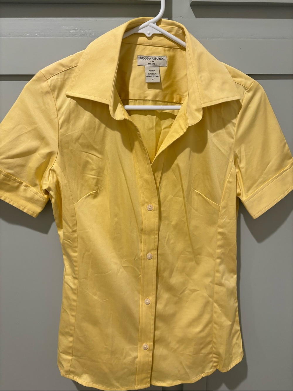 Banana Republic Women's Short-Sleeve Button-Down Shirt — Yellow